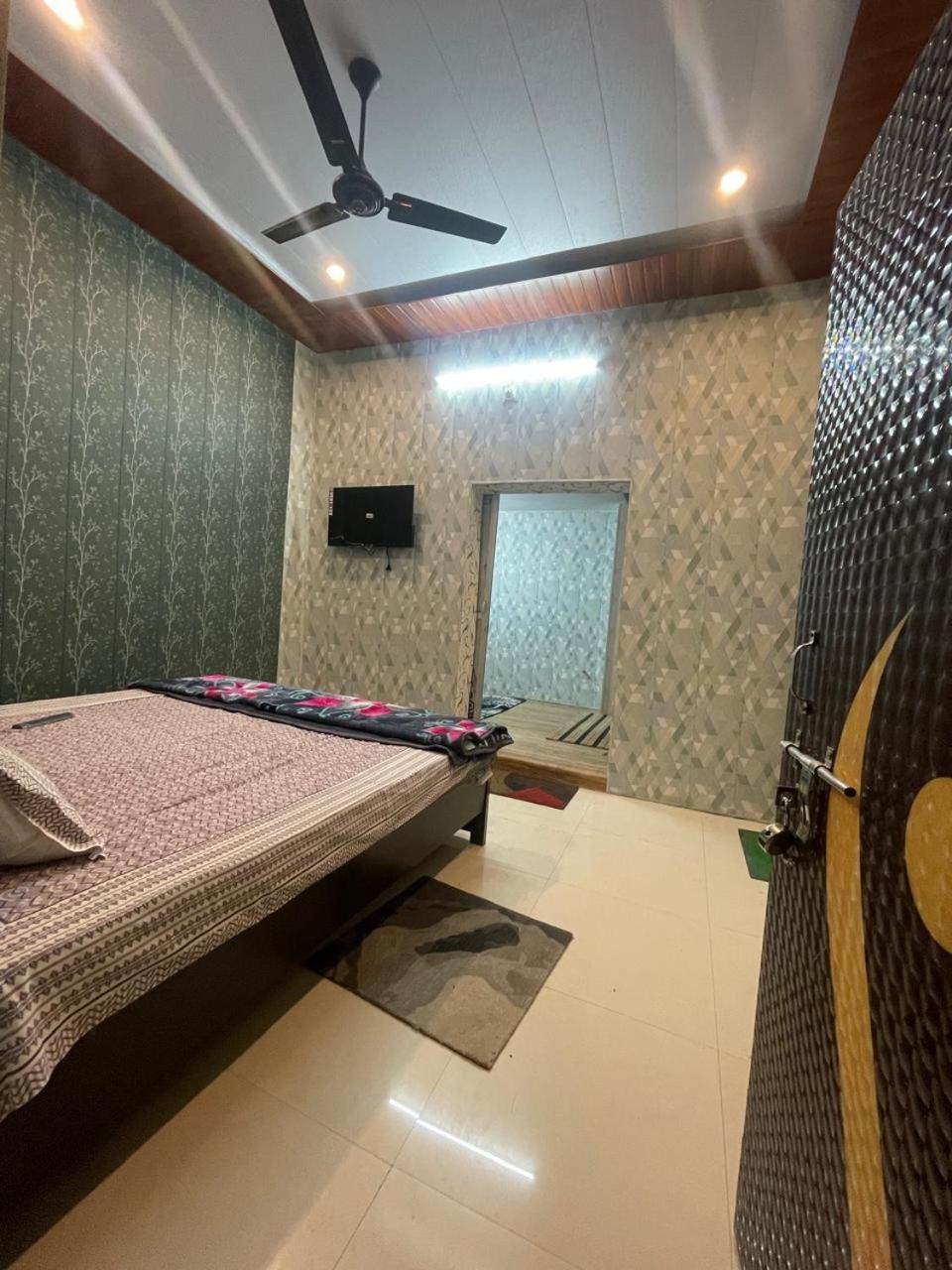 Swastik Home Stay Ravindpuri พาราณสี ภายนอก รูปภาพ